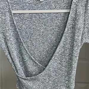 Garage Short Sleeve Crop Top thumbnail 3