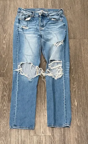 American Eagle Ripped Tomgirl Jeans thumbnail 1