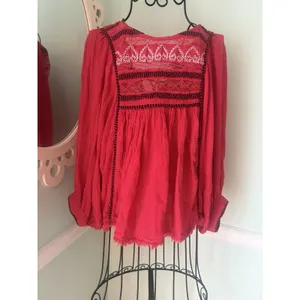 FREE‎ PEOPLE Cyprus Avenue Embroidery Red Boho Long Sleeve Top Sz XS Cottagecore thumbnail 3
