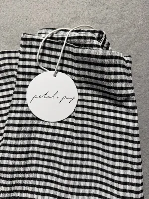 Petal & Pup Women’s Size 2 Black White Gingham Pleated Wide Leg Pants NWT thumbnail 4