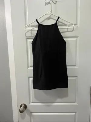 Beyond Yoga black halter neck tank top in size M thumbnail 3