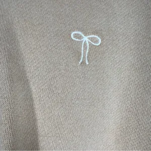 Aerie Tan‎ Bow Embroidered Crop Hoodie thumbnail 3