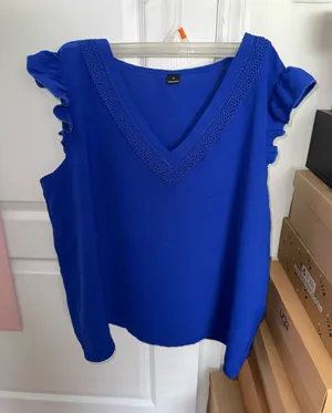 Women’s blue blouse size large thumbnail 1