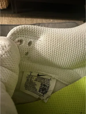 Women’s Nike Dunk Low Sneakers thumbnail 8