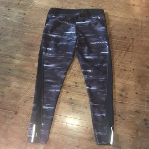 Lucy tech black and gray L 7/8 athletic leggings thumbnail 3