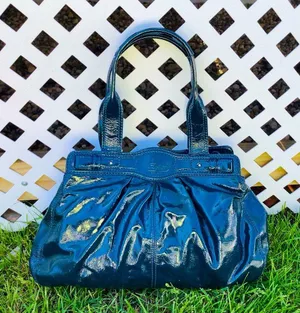 Nice COACH bag - RARE color 🌹🌹 thumbnail 1
