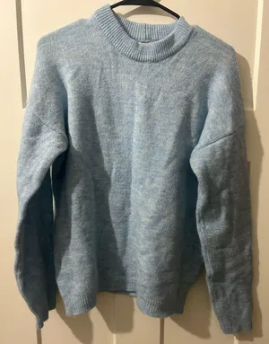 Sweater thumbnail 1
