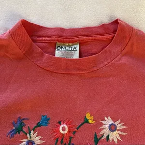 Vintage San Francisco Embroidered Floral T-shirt Pink Size Medium thumbnail 10