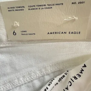AMERICAN EAGLE Hi-Rise Tomgirl Denim‎ Jeans Size 6 Long White Distressed NEW thumbnail 8