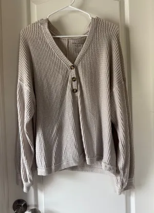 American Eagle Outfitters Cream Waffle Knit Long Sleeve Henley / M4 thumbnail 1