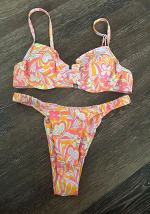 Amazon bikini set thumbnail 1