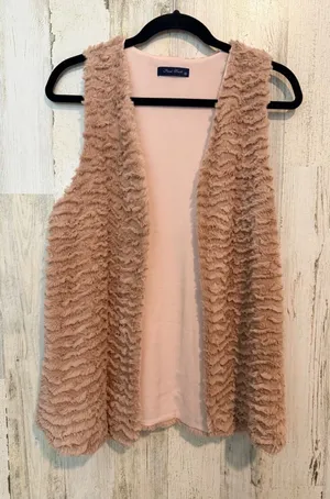 Final Touch Women’s Medium Blush Pink Faux Fur Vest USA thumbnail 1