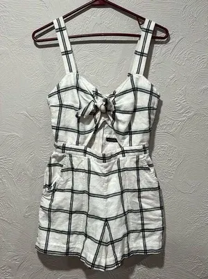 Abercrombie & Fitch White and Black Check Cutout Romper Size 2 thumbnail 1