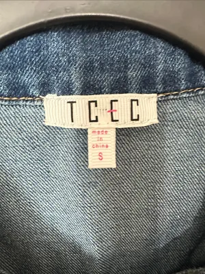 TCEC Light Blue Denim Shift Top thumbnail 2