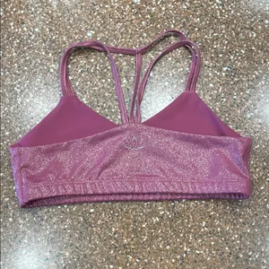 Beyond Yoga Sparkling Pink sports Bra size Small thumbnail 2