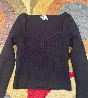 Princess Polly Black Sweater Knit Ribbed Sweetheart Neck Crop Top Size Small thumbnail 2