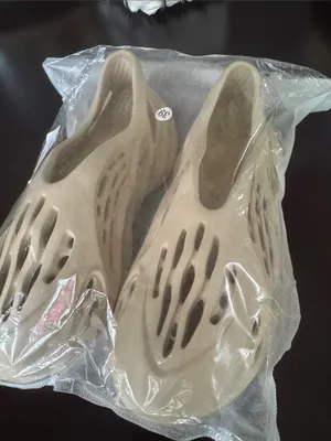 Women’s Cream Foam Slip-On Clog - Lightweight Comfort thumbnail 2