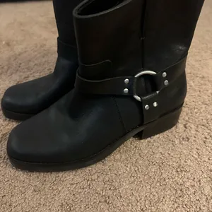 Sole Society Black Leather Moto Boots 7.5 thumbnail 3