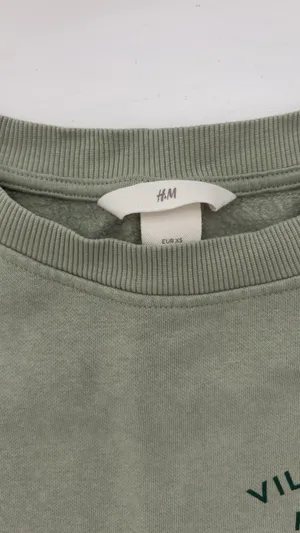 H&M green sweatshirt thumbnail 3