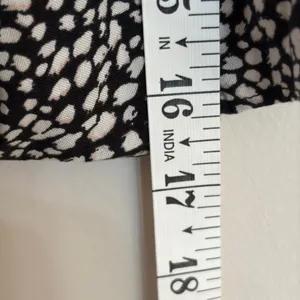 Abercrombie‎ & Fitch Womens Pebble Print Tie Front Crop Top Black White XS NWT thumbnail 8