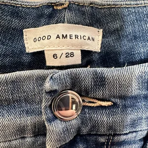 Good American‎ Good Waist Crop Jeans Blue Distressed Skinny 6/28 GWCCH075T thumbnail 3