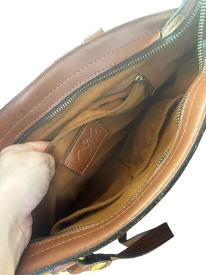 Patricia Nash Floral Leather Shoulder Bag retired print – Vintage Cottagecore Aesthetic thumbnail 4