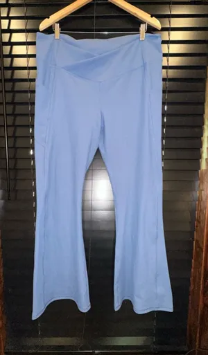 Women's Fabletics Pants Size 3X Blue in thumbnail 1