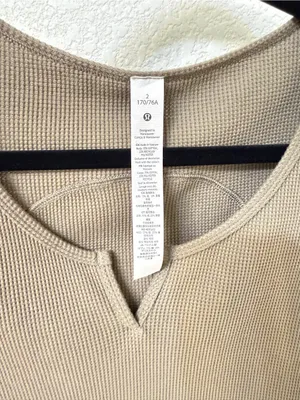 Lululemon Waffle Cotton-Blend Henley Long-Sleeve Shirt Nomad Size 2 NWOT thumbnail 4