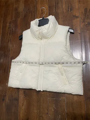 NEW! Cropped American Eagle Cream Puffer Vest Size XL NWT thumbnail 13