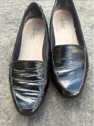 Clarks Women's Black Patent Leather Slip-On Loafers 6 Wide thumbnail 1