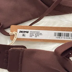 Skims Fits Everybody Scoop Plunge Bra Cocoa Size 32B thumbnail 7