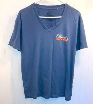 University of Illinois v neck Oskee wow wow tribal 100% cotton t shirt M thumbnail 1