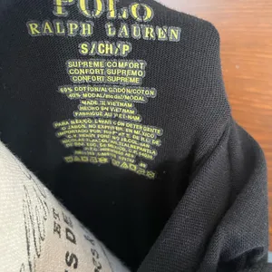 Ralph Lauren Black Long Sleeve Lightweight Hoodie in S‎ thumbnail 3