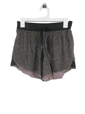 Lululemon Go The Distance Reversible Short Szie 8 thumbnail 5