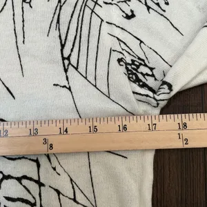 Unbranded Artistic Sketch Print 100% Wool Sweater White Black Dog Art Small S thumbnail 5