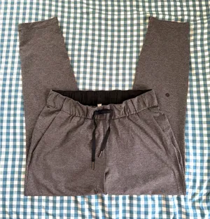 Lululemon Cropped Joggers thumbnail 1