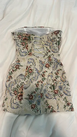 Edikted Floral Tapestry Mini Dress Lace-Up thumbnail 4
