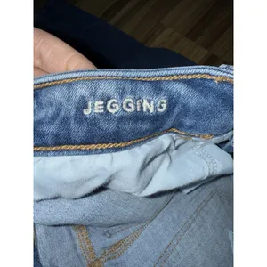 American Eagle Women's 2 Jeans Blue Jegging‎ Next Level Stretch thumbnail 3