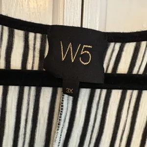 W5 Black And White‎ Stripe Pop Pom Tank Top Size 3X thumbnail 5