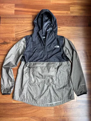 North Face windbreaker thumbnail 1