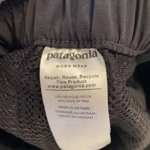 Patagonia Women’s Shorts size S excellent condition please see all photos thumbnail 4