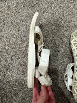 Teva White Women’s Sandals thumbnail 6