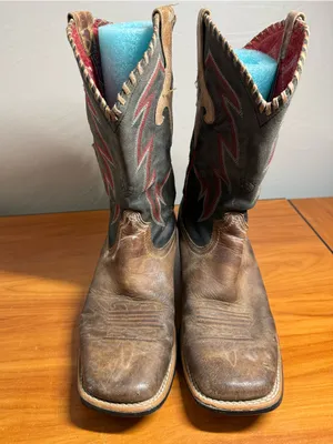 Ariat Women's Square Toe Western Cowgirl Boot Leather Comfort Stitched 6.5B thumbnail 3