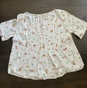 Brass and Roe 100% cotton floral top size M thumbnail 1