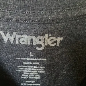 FINAL MARKDOWN Ladies wrangler tee large thumbnail 3