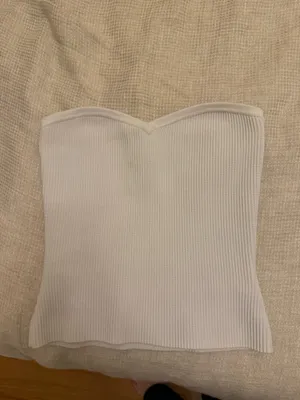 Aritzia Babaton Top thumbnail 3