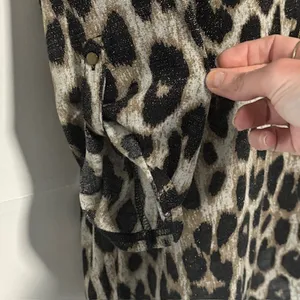 Rebecca Malone Plus Size 1X Leopard Print Zip Front Roll Tab Sleeve Tunic Top thumbnail 7