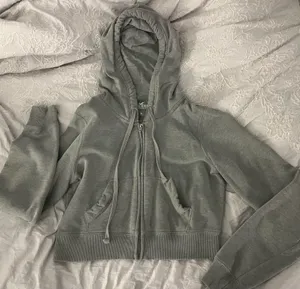 Hollister Cropped Hoodie Zip-Up thumbnail 1