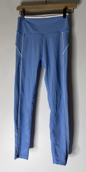 Wilo‎ powder blue white ribbed leggings Size medium thumbnail 1