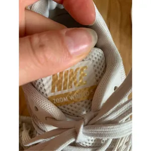 sneakers size 7 white/off white winflo 5 thumbnail 3